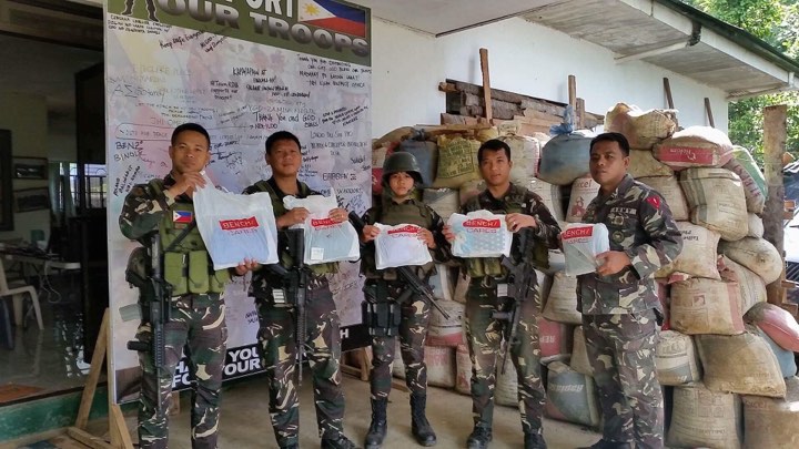Bench/ PH donates gift packages to heroes of Marawi